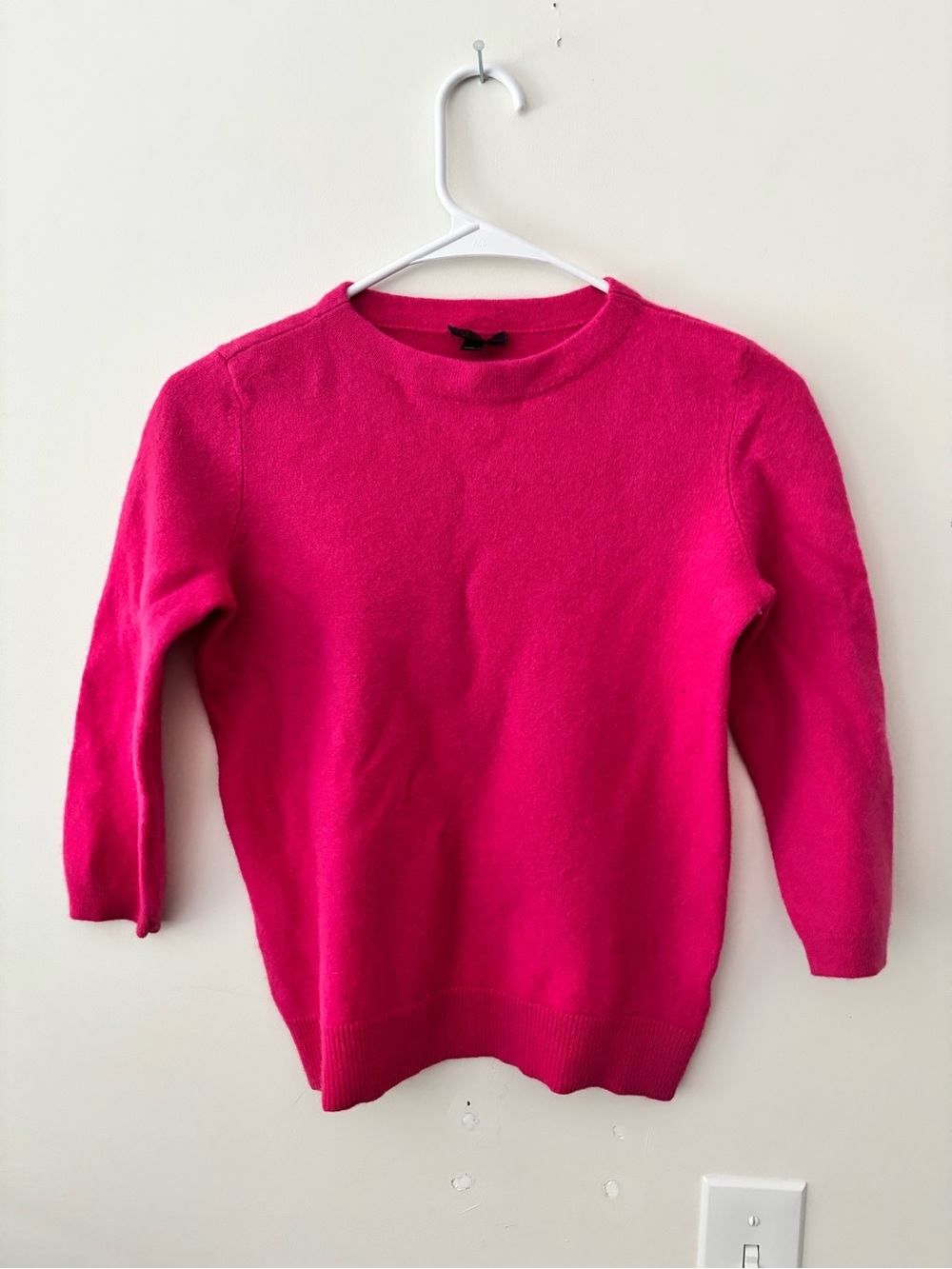 100% Cashmere Talbots Bright Pink Crewneck Sweater